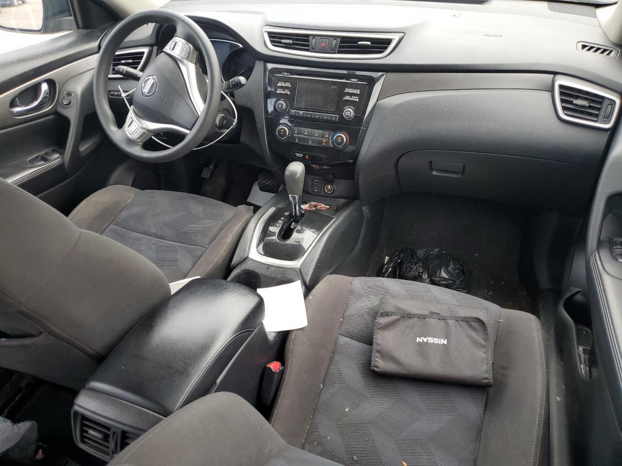 Nissan Rogue s 2015