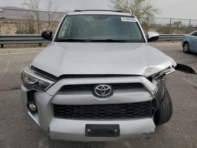 2019 TOYOTA 4RUNNER SR JTEBU5JR4K5625820