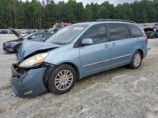 TOYOTA SIENNA XLE