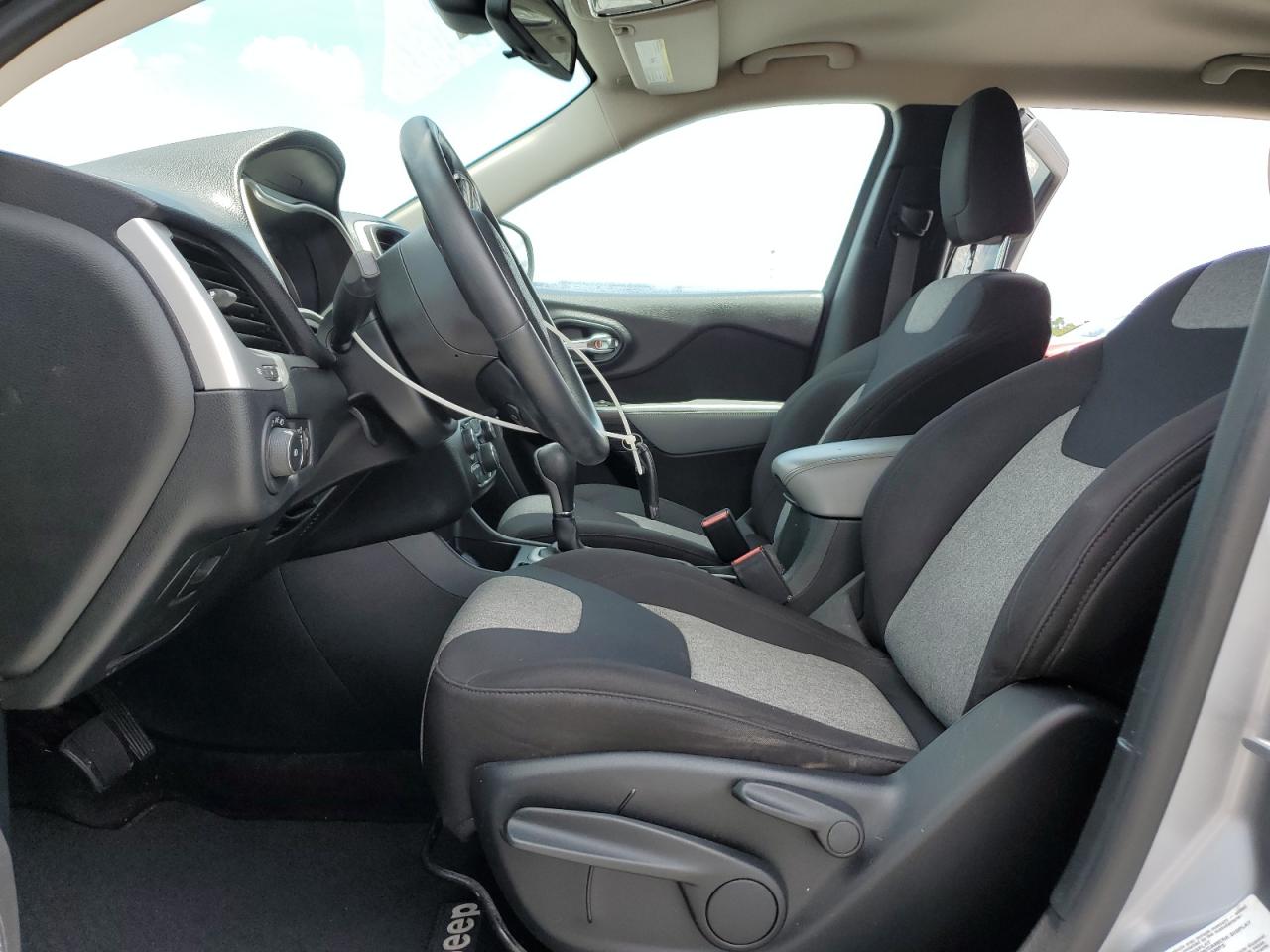 Jeep Cherokee l 2014