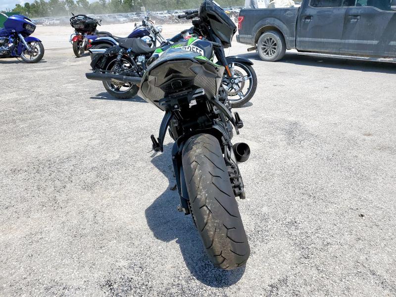 2013 KAWASAKI ZX636 E JKBZXJE15DA001001
