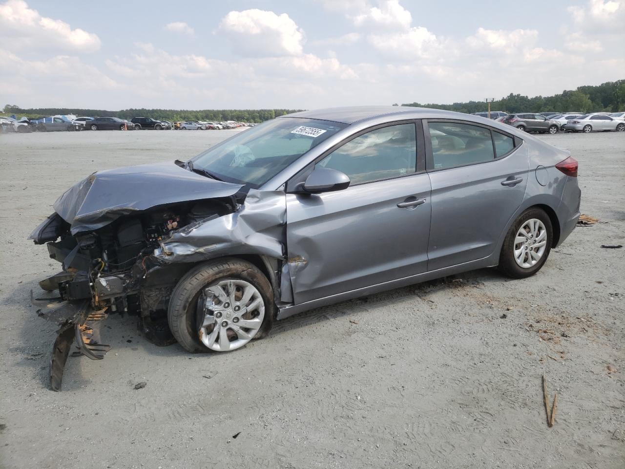 HYUNDAI ELANTRA SE