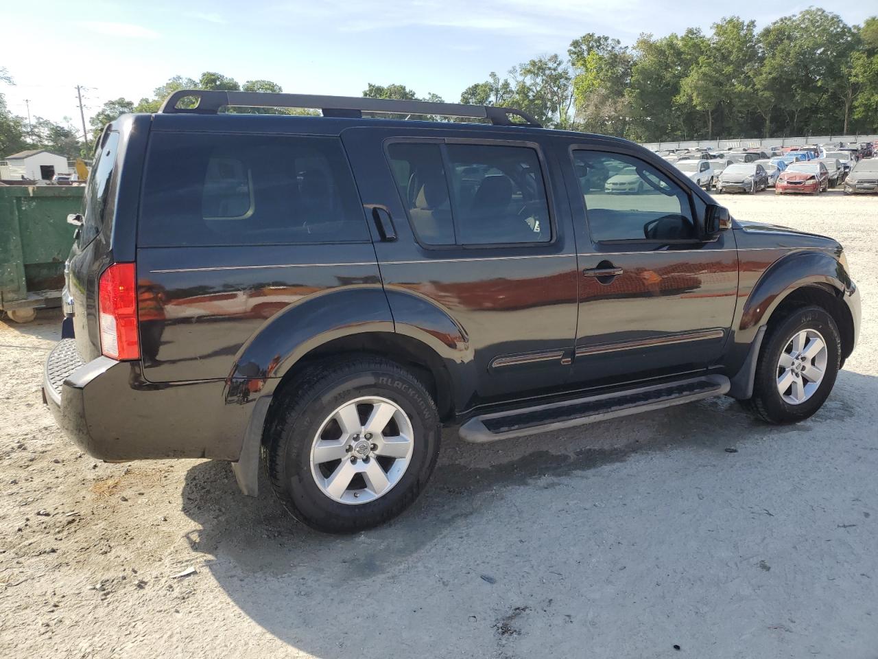 Nissan Pathfinder 2012