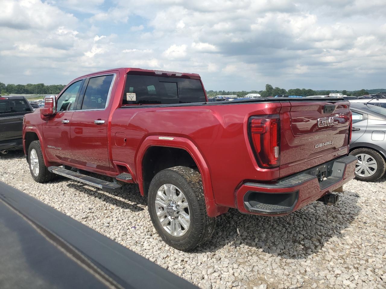 GMC SIERRA K2500 DENALI