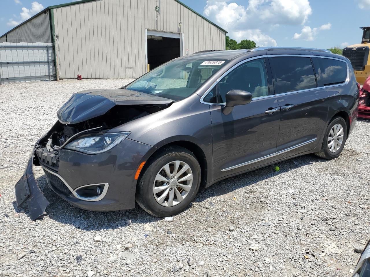 CHRYSLER PACIFICA TOURING L