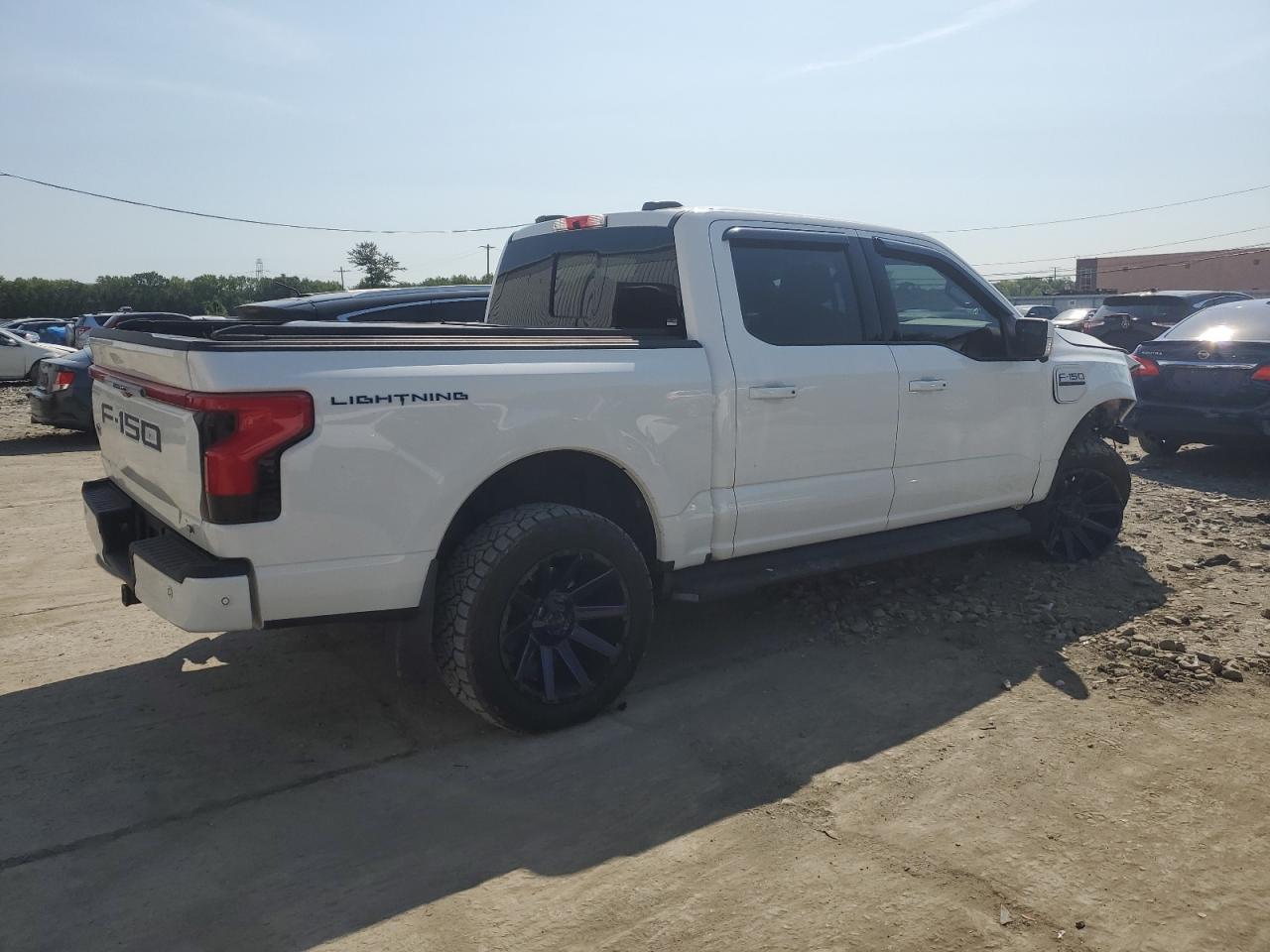 FORD F-150 LIGHTNING PRO