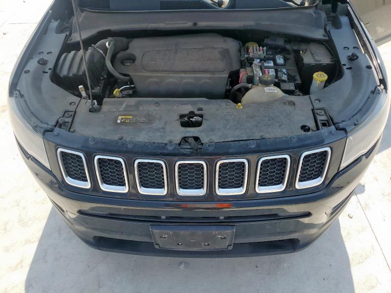 2018 JEEP COMPASS LA 3C4NJDBB1JT261988