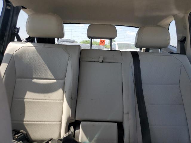 2018 VOLKSWAGEN TIGUAN SE - 3VV3B7AX1JM082817
