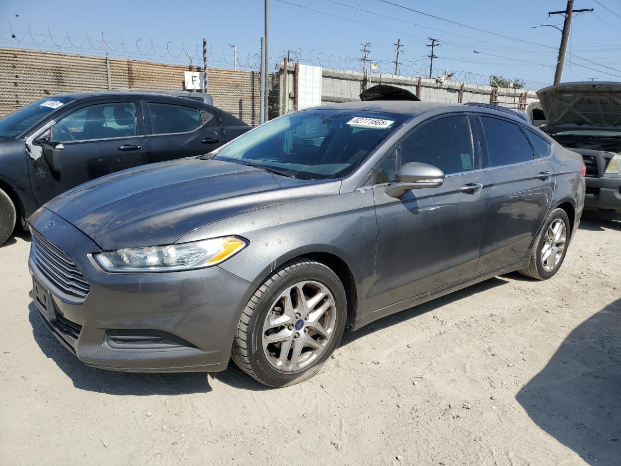 FORD FUSION SE