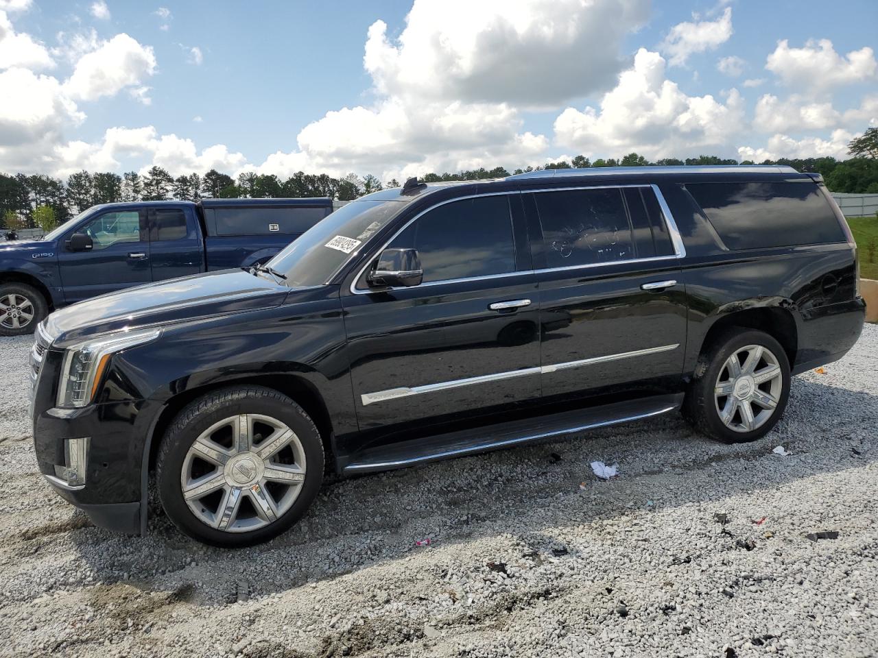 CADILLAC ESCALADE ESV LUXURY