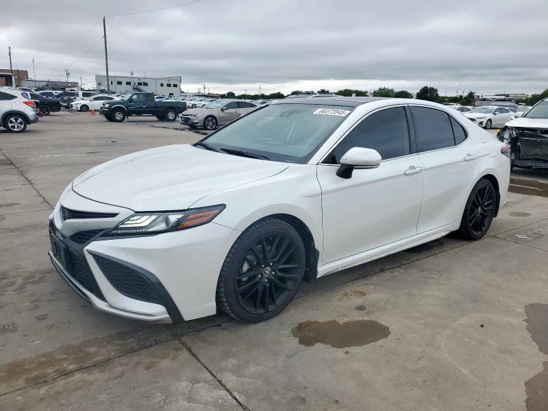 TOYOTA CAMRY XSE
