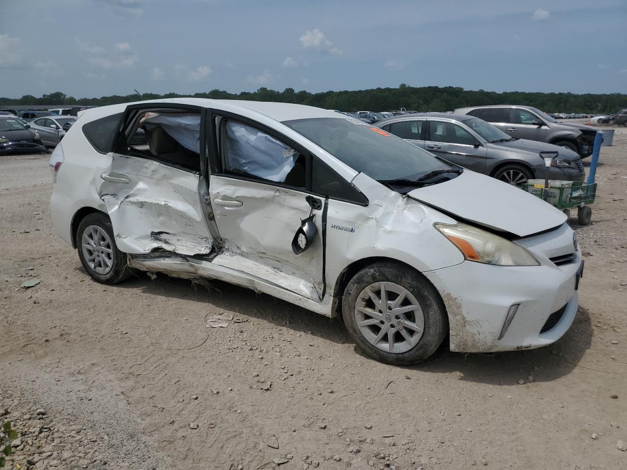 TOYOTA PRIUS V