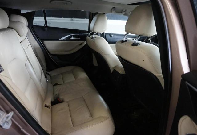 2017 INFINITI QX30 BASE SJKCH5CR6HA023217