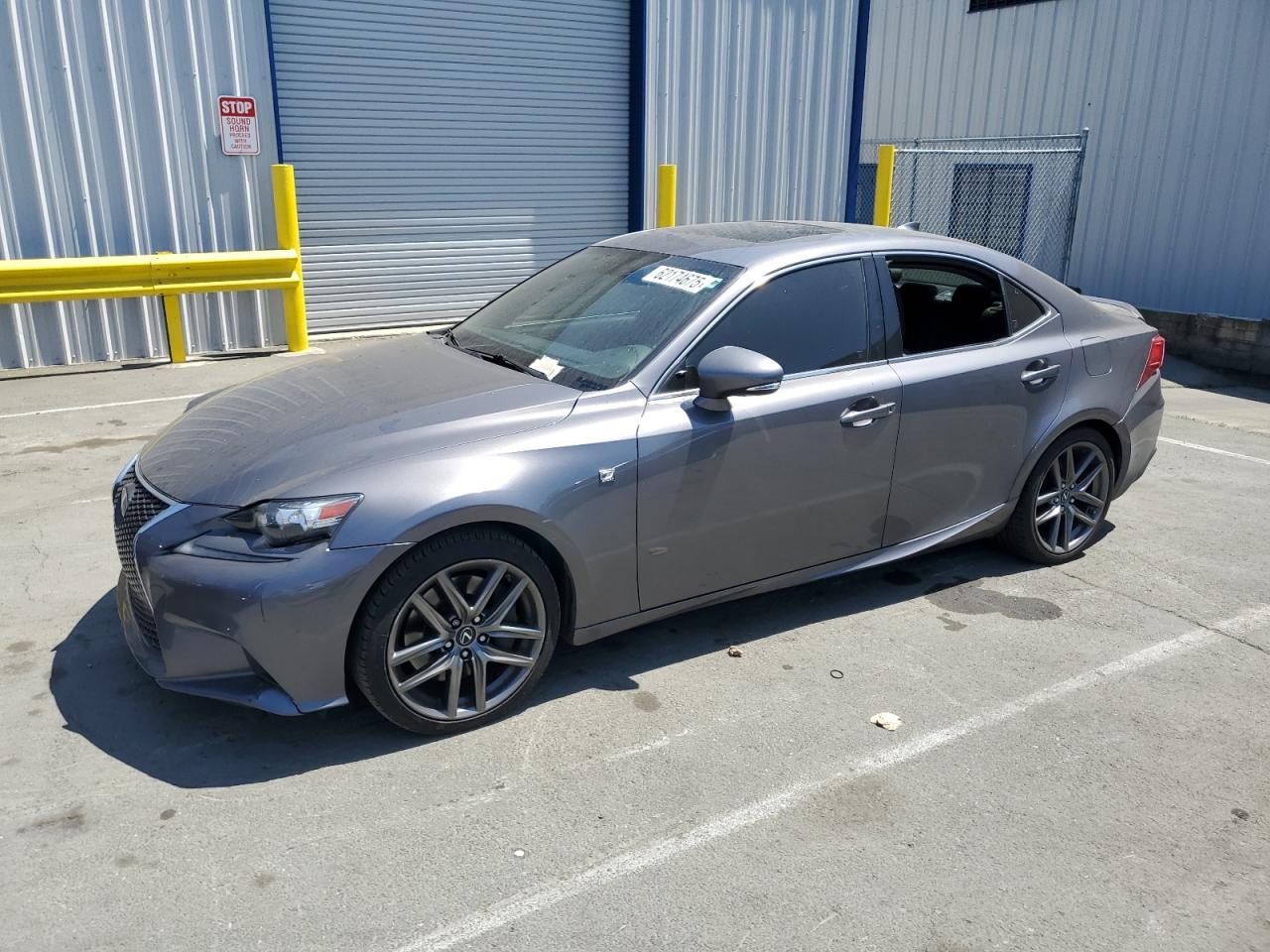 LEXUS IS 200T