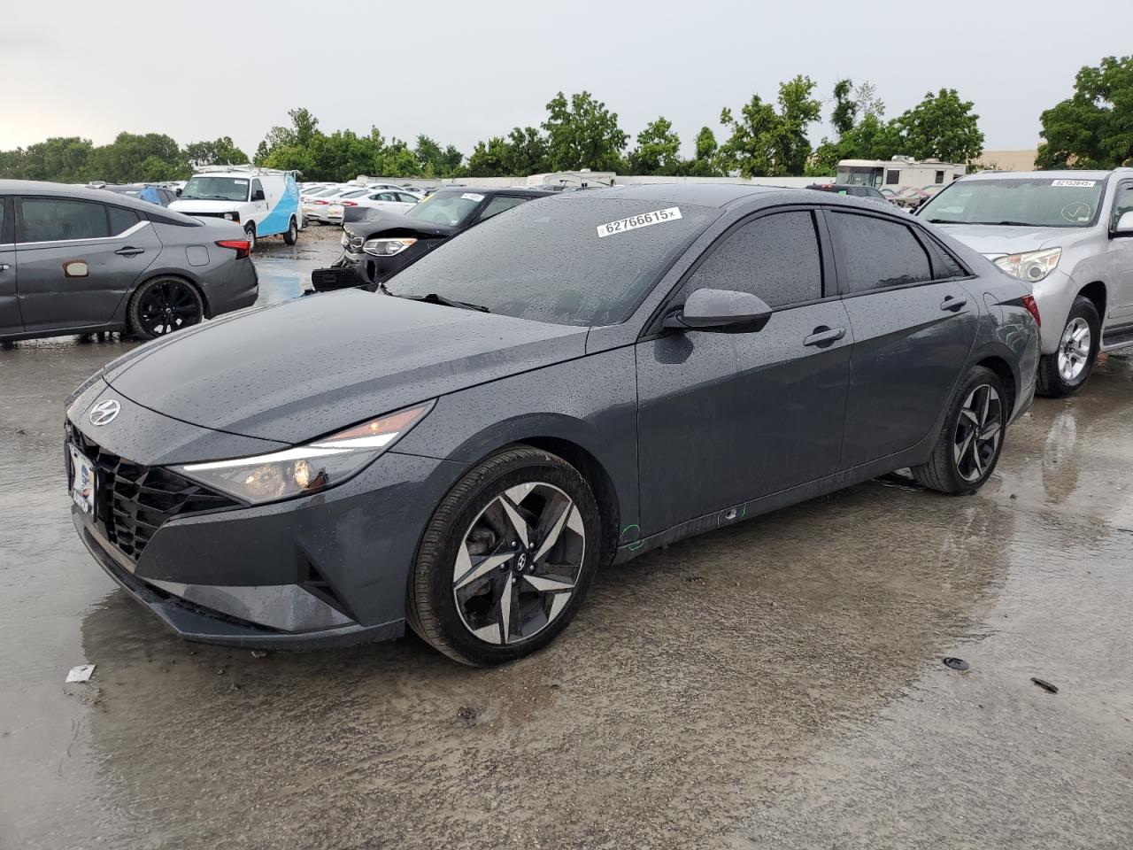 HYUNDAI ELANTRA SEL