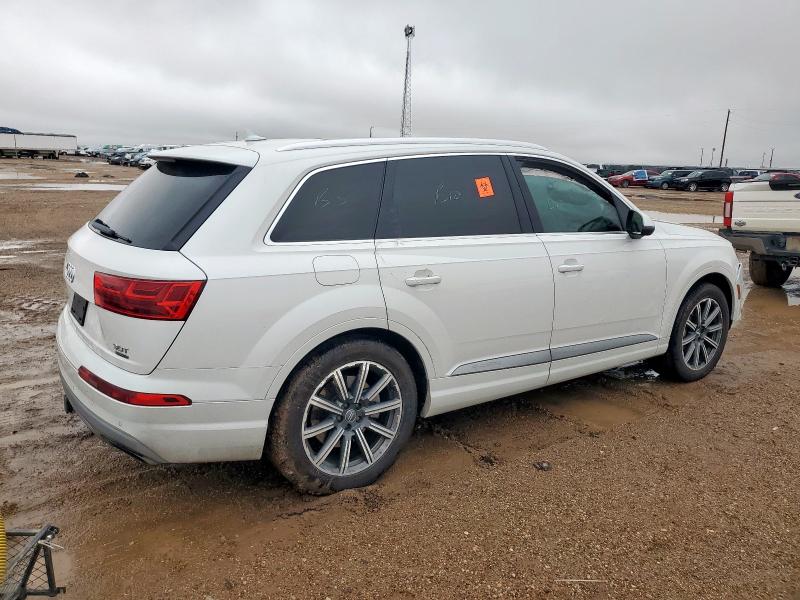 Vin: wa1vaaf78hd016586, lot: 59901875, audi q7 prestige 20173