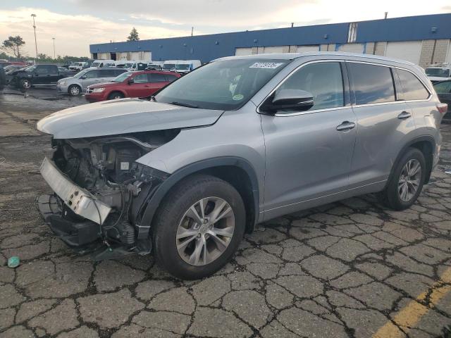 TOYOTA HIGHLANDER