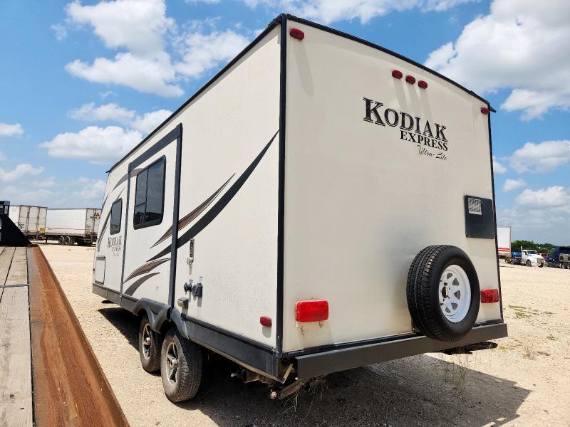KEYSTONE KODIAK 2016 beige   4YDT22328GJ970955 photo #4