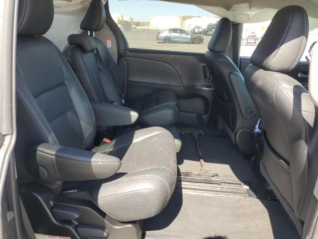 2017 TOYOTA SIENNA SE 5TDXZ3DC8HS840899