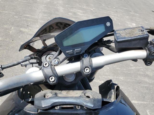 2016 YAMAHA FZ09 C JYARN33Y8GA002428