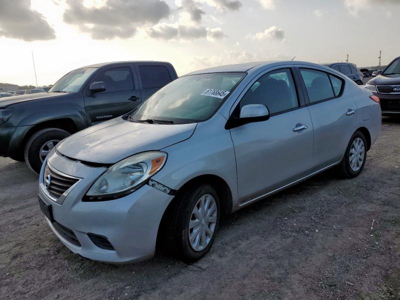 NISSAN VERSA S