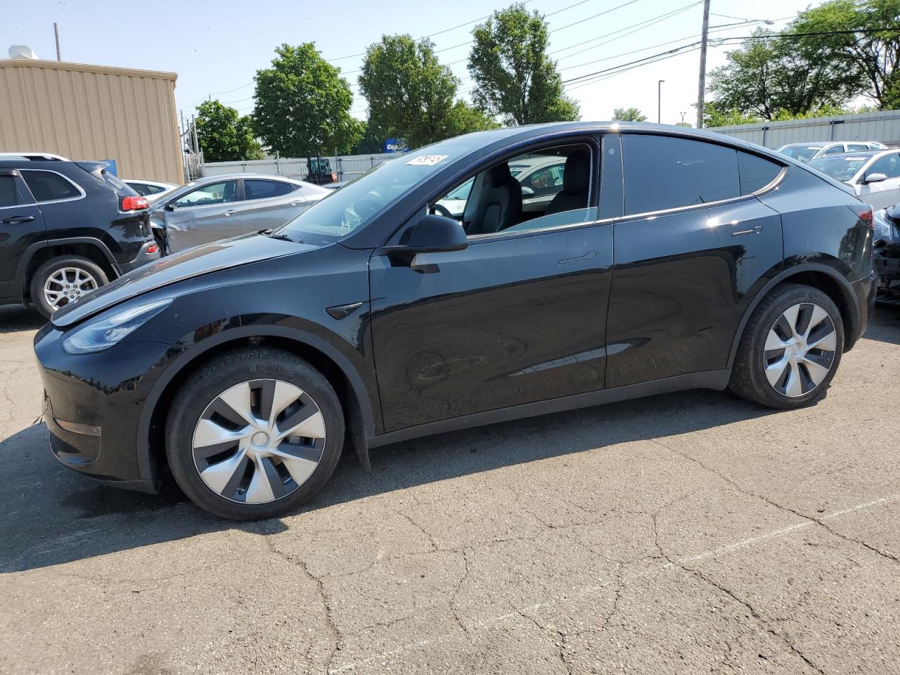 TESLA MODEL Y