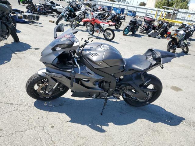 2018 YAMAHA YZFR6 C JYARJ28Y3JA001807