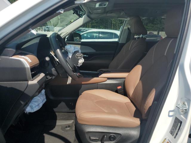 2024 TOYOTA GRAND HIGH 5TDAAAB54RS054542