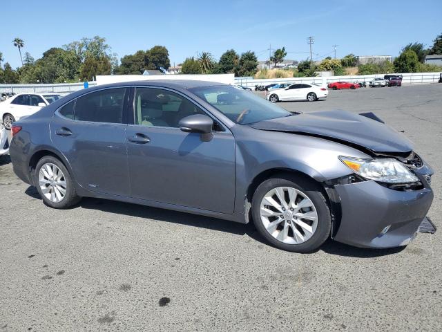 Vin: jthbw1gg8e2072512, lot: 62755755, lexus es300 300h 20144
