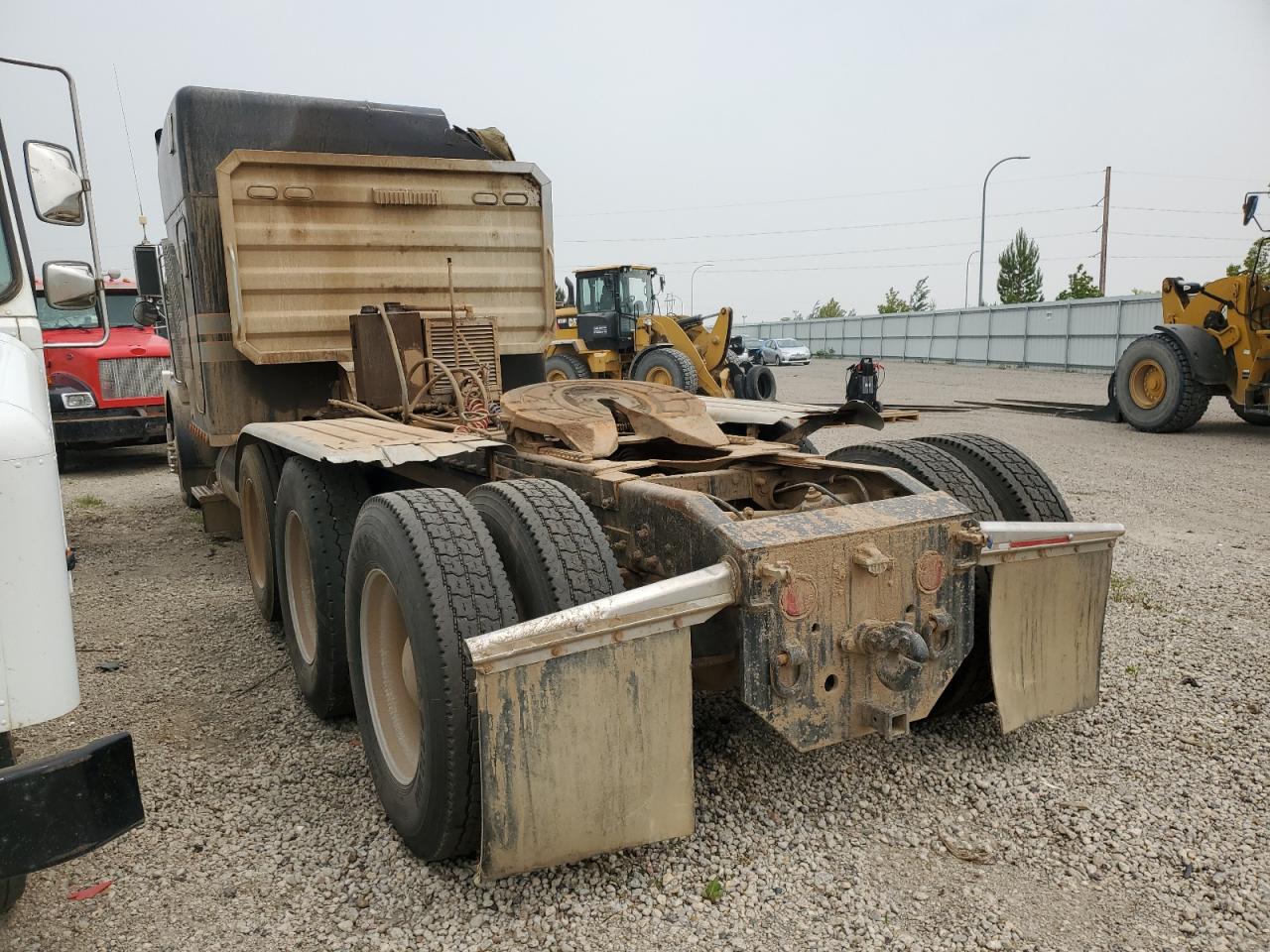 Lot #3276640571 2004 PETERBILT 379