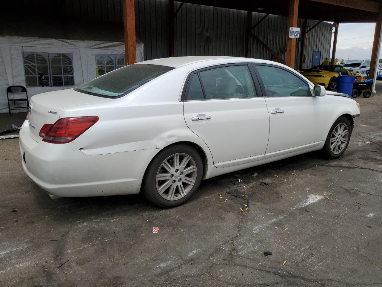 TOYOTA AVALON XL