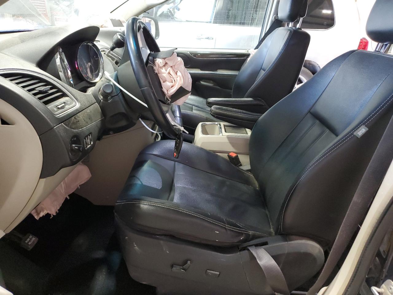 CHRYSLER TOWN & COUNTRY TOURING