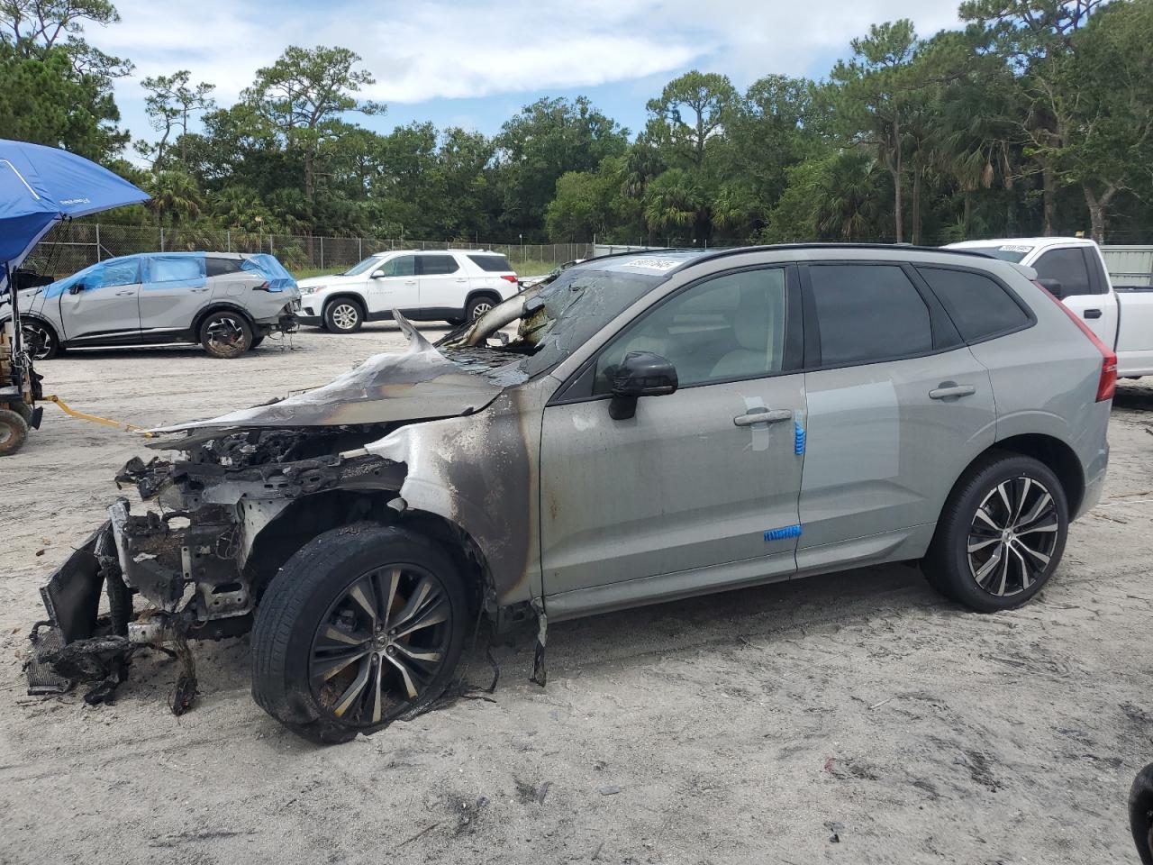 VOLVO XC60 PLUS