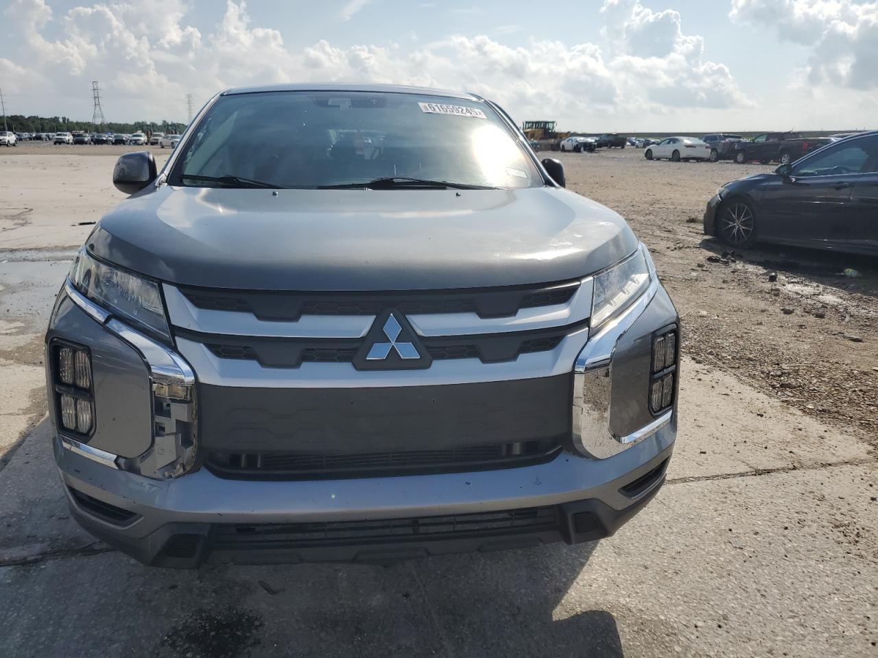 MITSUBISHI OUTLANDER ES