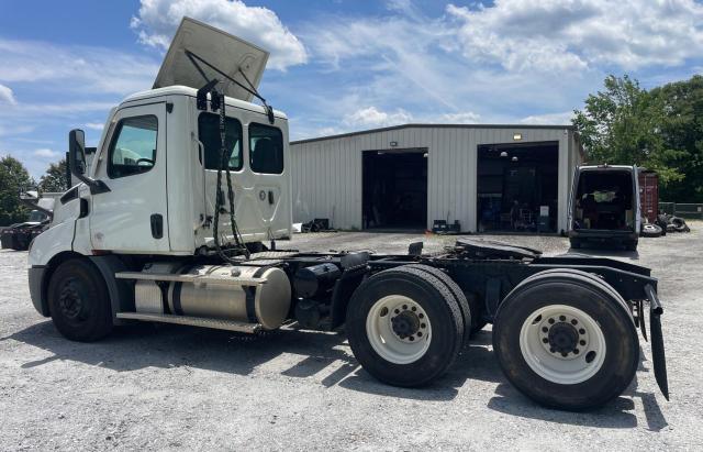 FREIGHTLINER CASCADIA 1 2022 white  diesel 1FUJHTDVXNLNM6615 photo #4