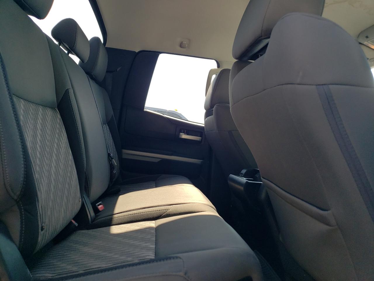 TOYOTA TUNDRA DOUBLE CAB SR