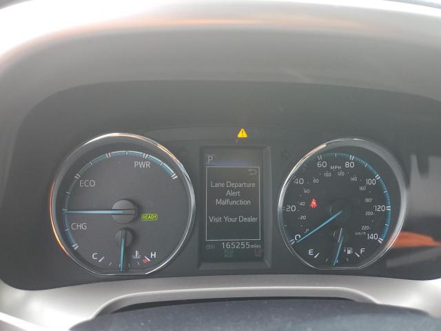 2018 TOYOTA RAV4 HV LE JTMRJREV6JD157913