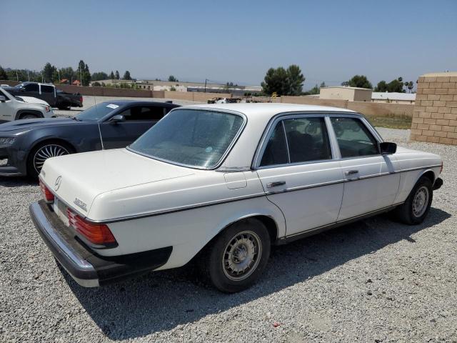 Vin: wdbab23a1bb220767, lot: 59676925, mercedes-benz 240-class d 19813