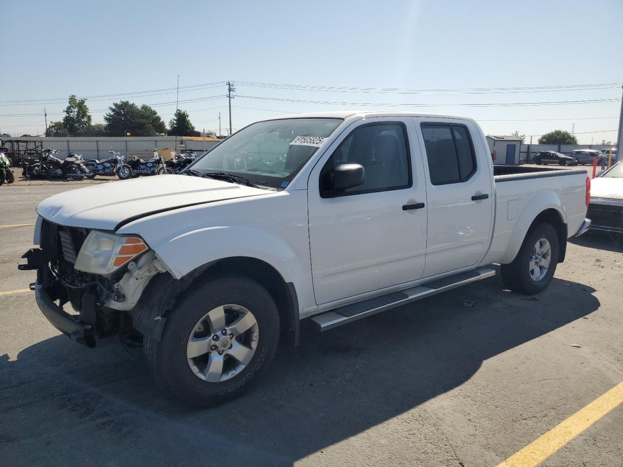 NISSAN FRONTIER CREW CAB SE