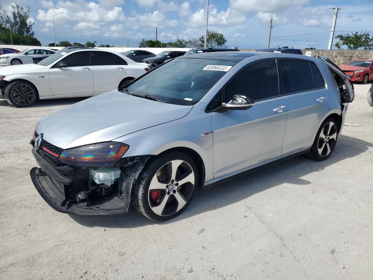 VOLKSWAGEN GOLF GTI S/SE
