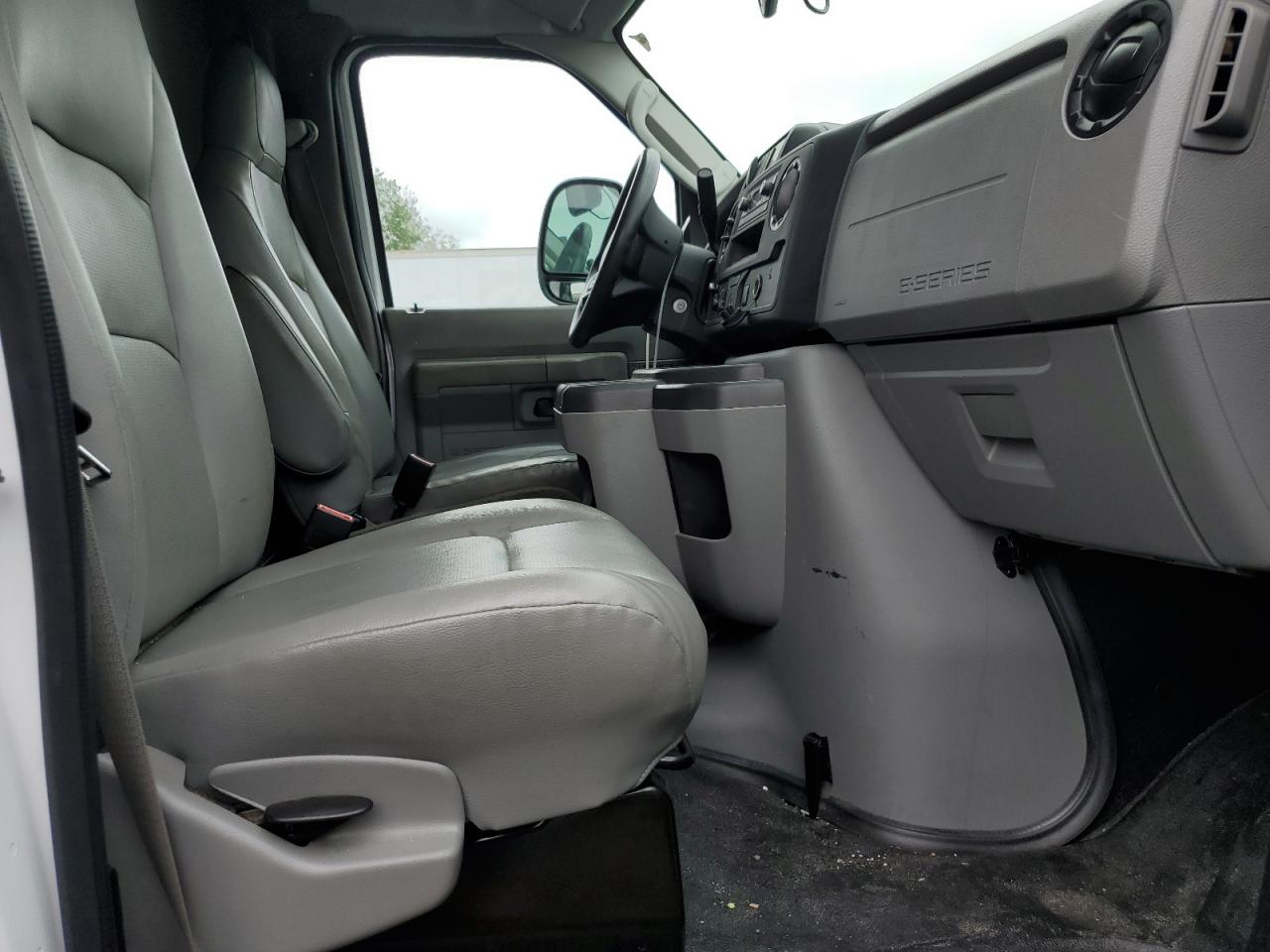 FORD ECONOLINE E350 SUPER DUTY CUTAWAY VAN