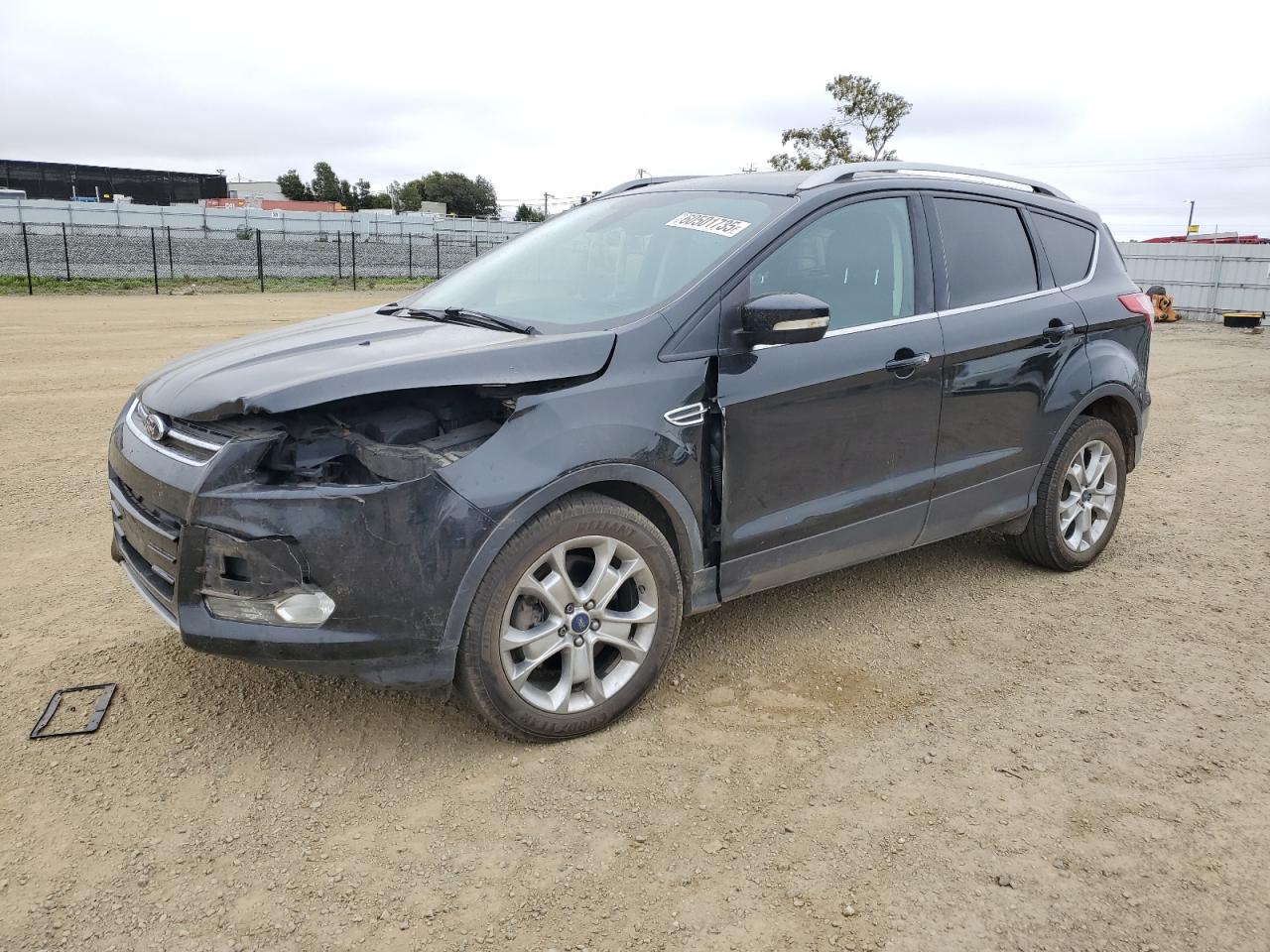 FORD ESCAPE TITANIUM