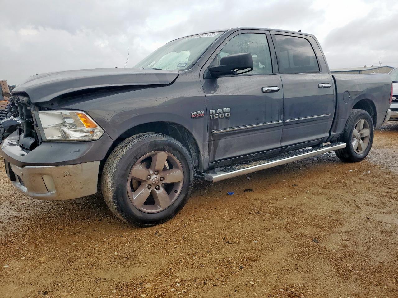 RAM 1500 SLT