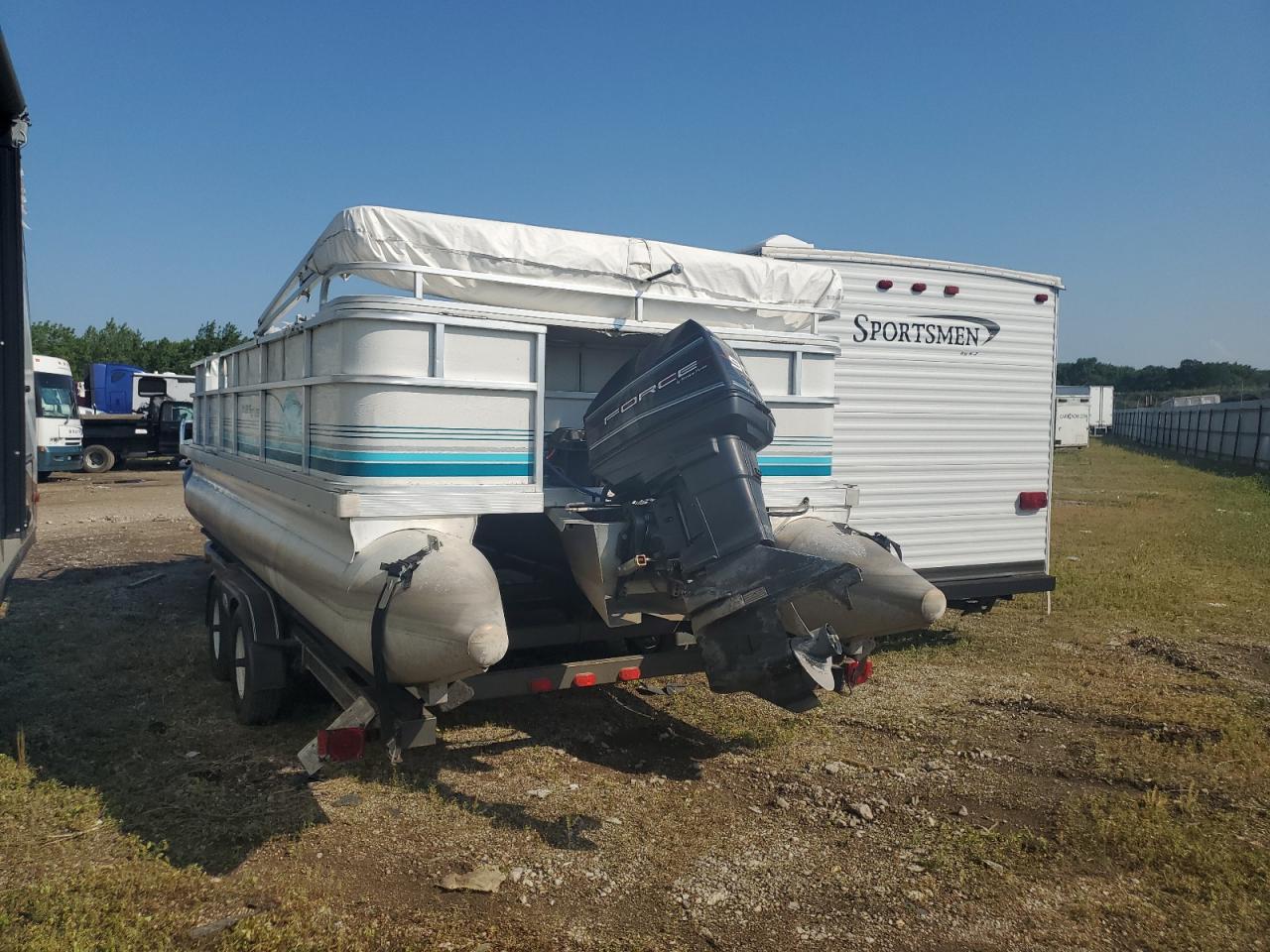 Lot #3290203201 1993 RIVE BOAT W/TRL