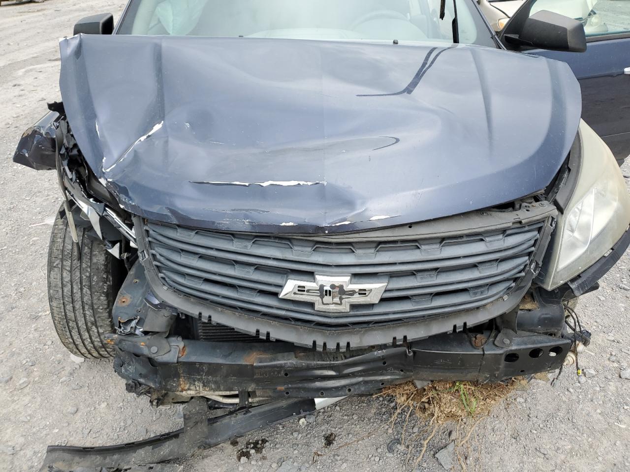 CHEVROLET TRAVERSE LS