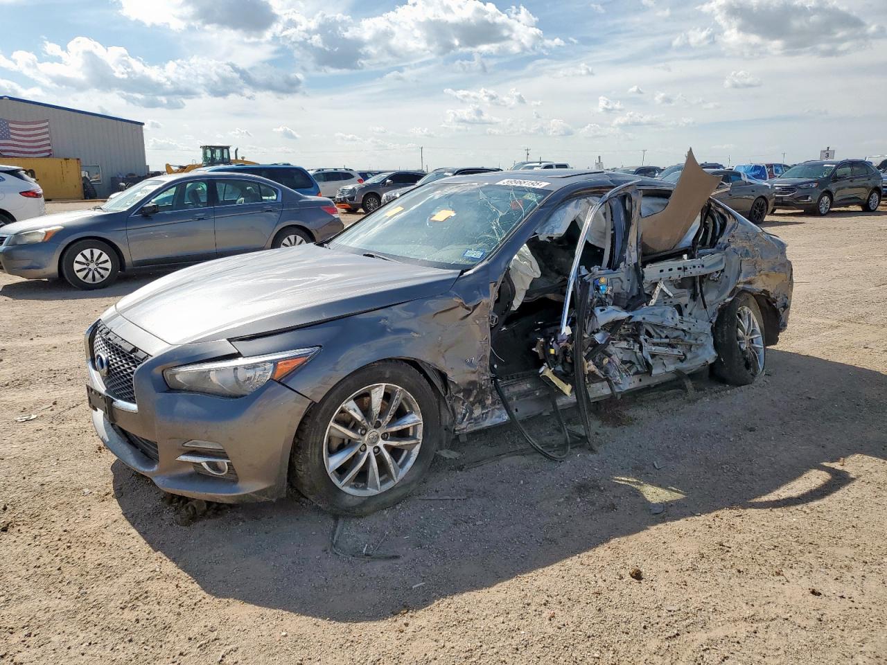 INFINITI Q50 BASE
