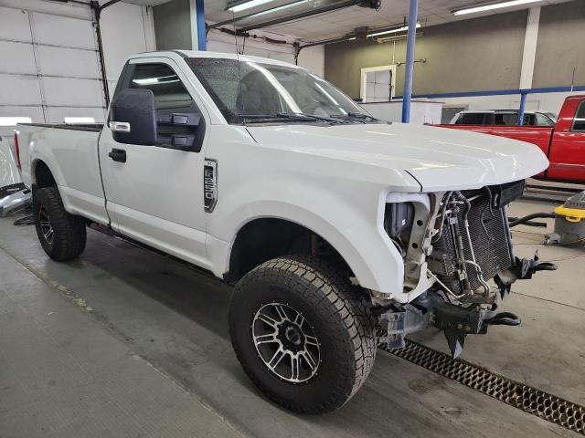 Vin: 1ftbf2b69hed08657, lot: 58440975, ford f250 super duty 20174