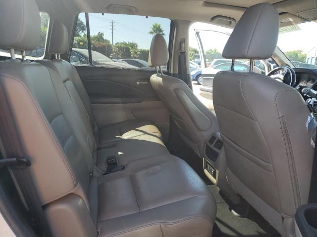 2016 HONDA PILOT TOUR 5FNYF6H99GB108362