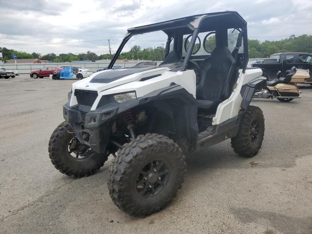 POLARIS GENERAL 10 2017 white  gas 3NSRGE993HH868253 photo #3