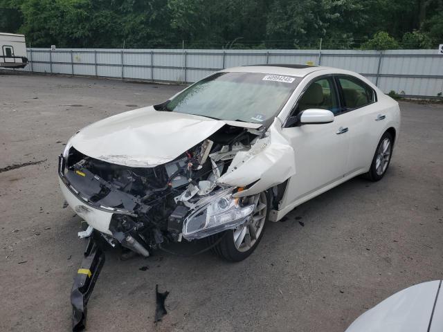 NISSAN MAXIMA S